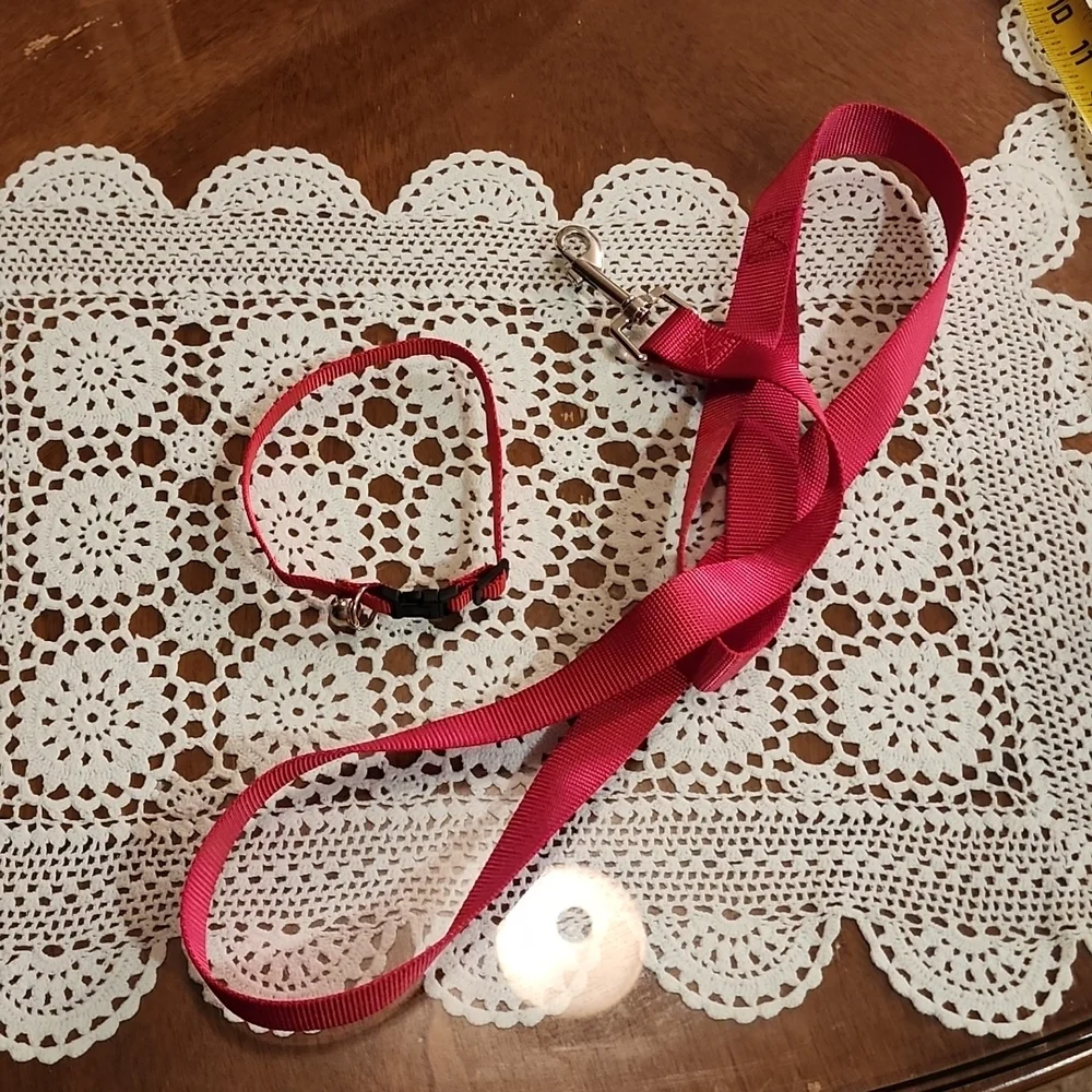 Adjustable break away Cat Leash with Bell